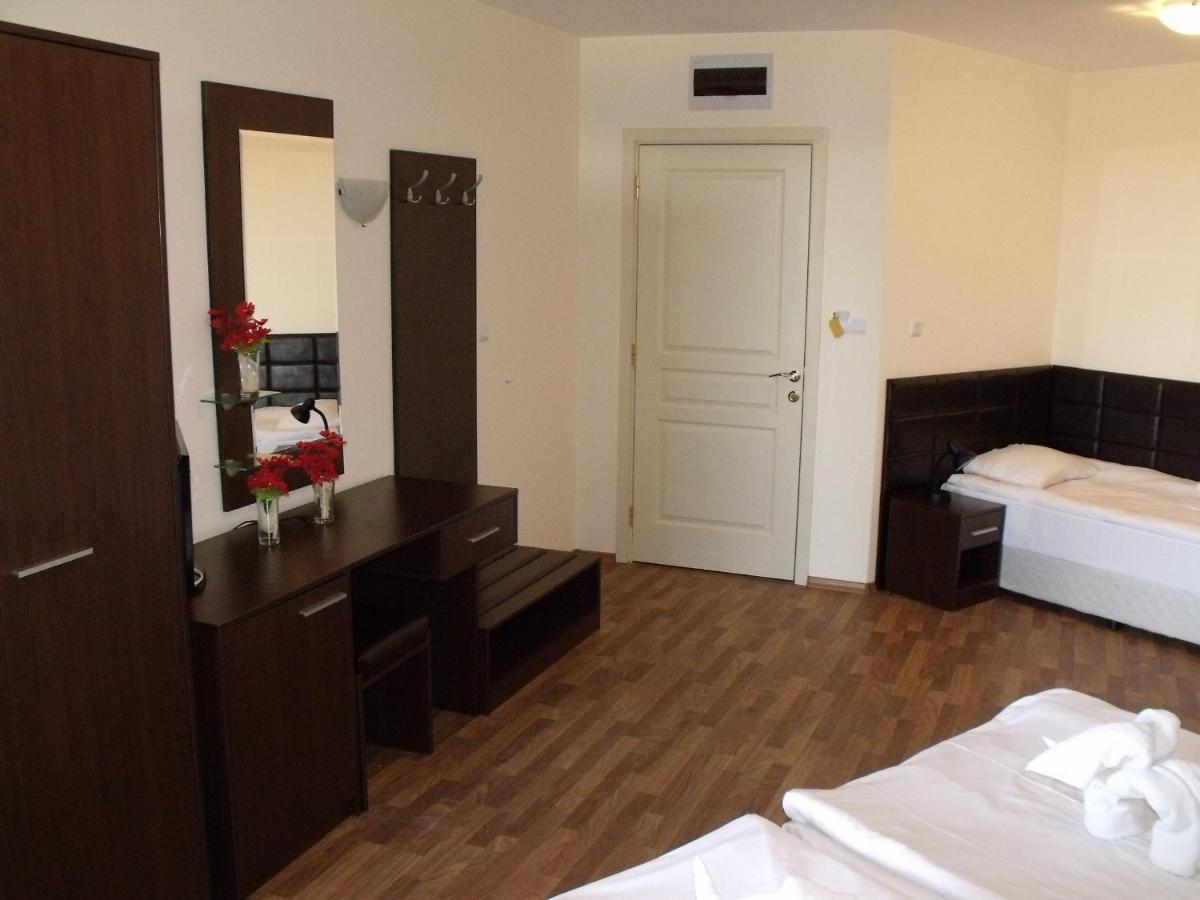 Hotel Golden Ina Sunny Beach Kamer foto